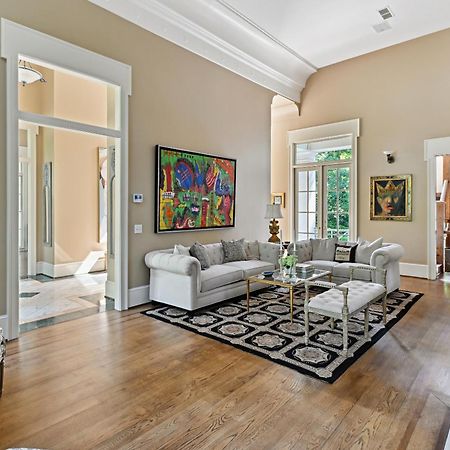 Midnight Monarch Villa Atlanta Bagian luar foto